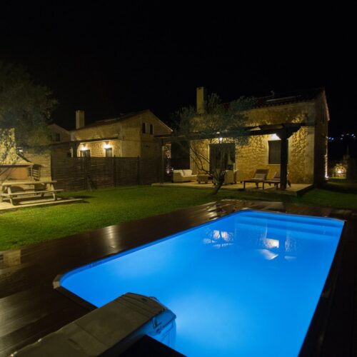 Villa 1