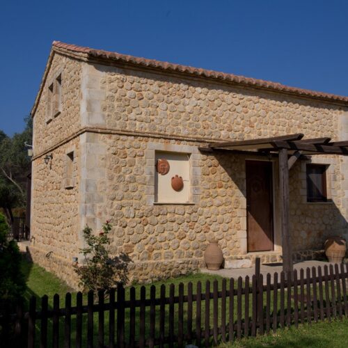 Villa 1