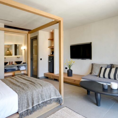 Junior Sea View Suite with Private Pool